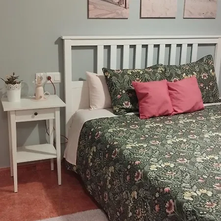 Timon, Cerca De La Playa * Candás