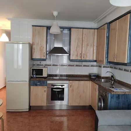 Timón, Cerca De La Playa